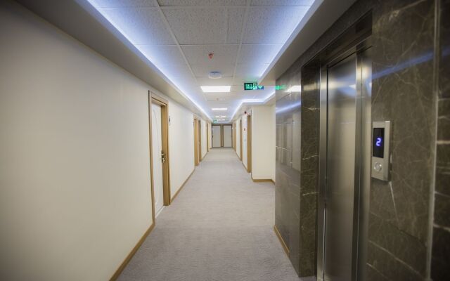 Royal Inci Airport Hotel