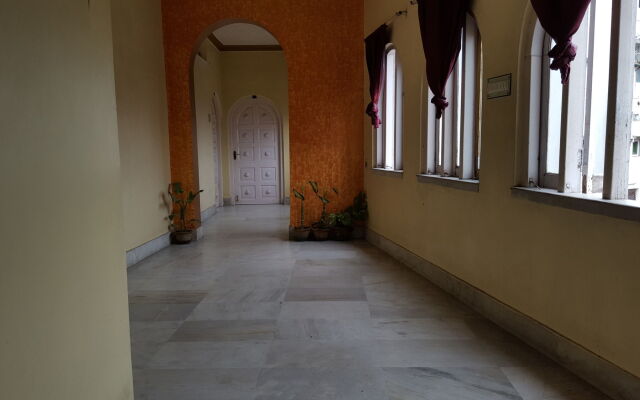 New Hotel White Palace