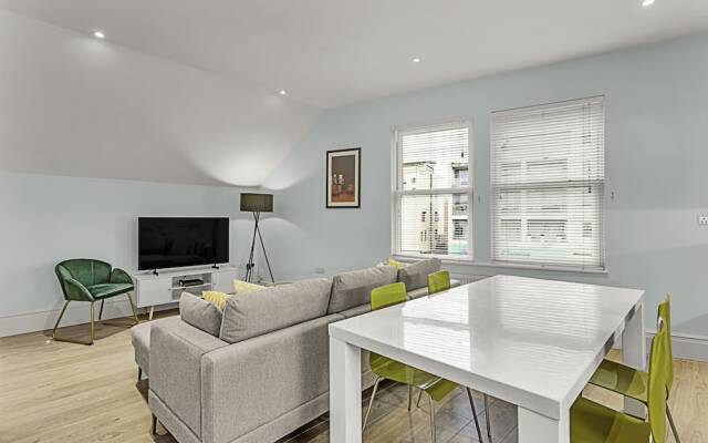 Superb Clapham Duplex