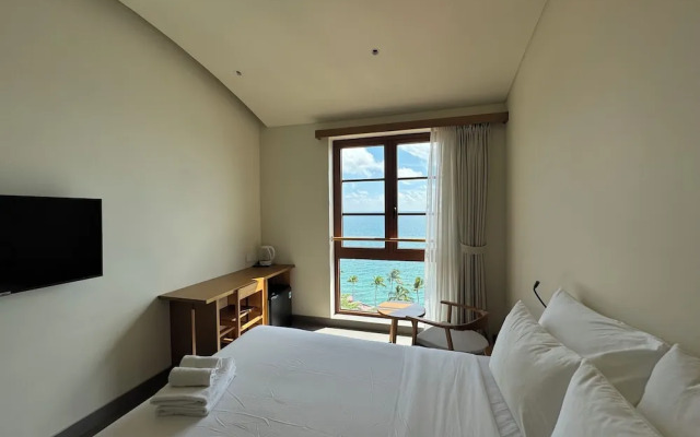 SOLANA Hotel Sunset Town Phu Quoc