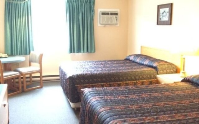 Selkirk Inn