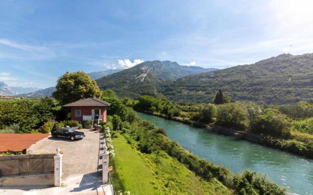 Torbole Holiday House Appartamento con giardino