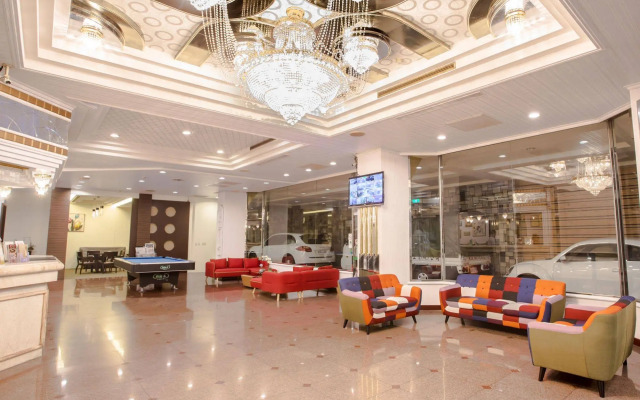 Mou Hotel Luchuan