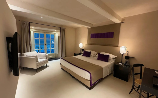 Palazzo Durazzo Suites