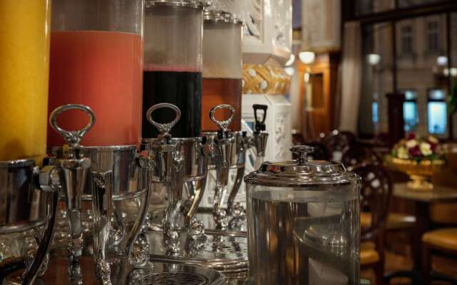 Art Deco Imperial Hotel