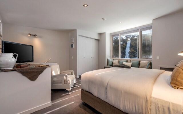 Nanook Thredbo Squatters Run