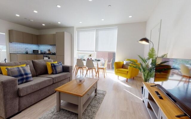 Luxury 1-bed Town Centre South Stevenage