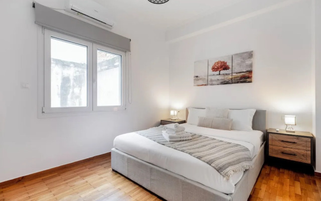 Selesta - 2 Bedroom Apartment in Athens