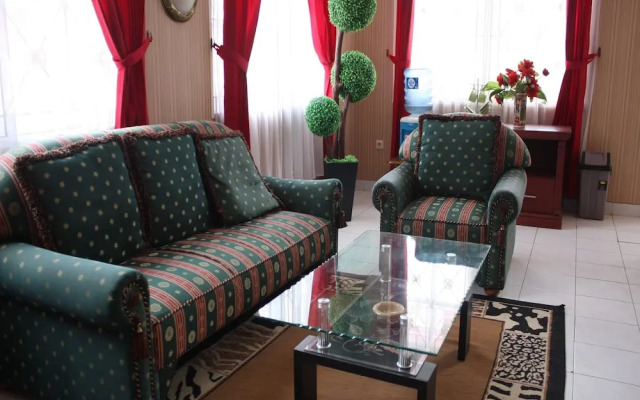 Villa Kota Bunga Aster