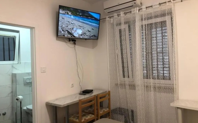 Rooms Radunica street