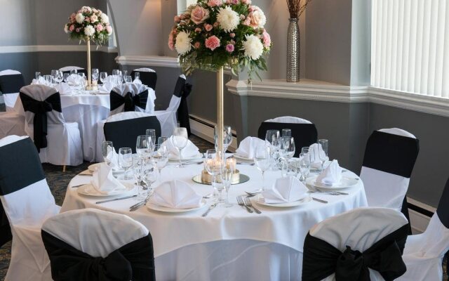 The Kenilworth Hotel - Airport West