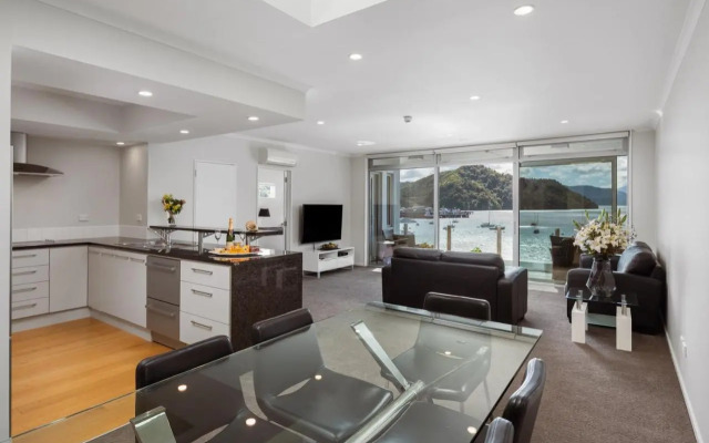 Oxleys Penthouse 506