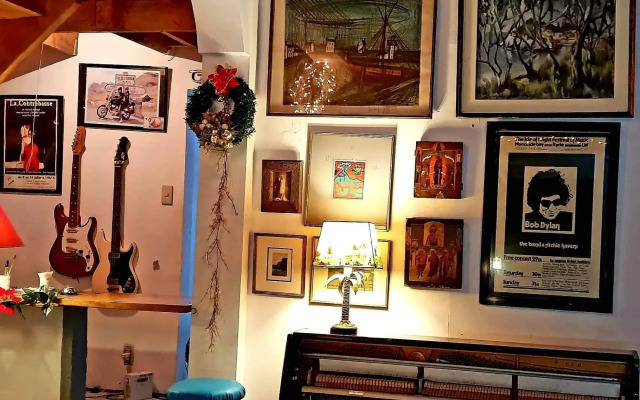 Coral Canyon Romblon - Hostel