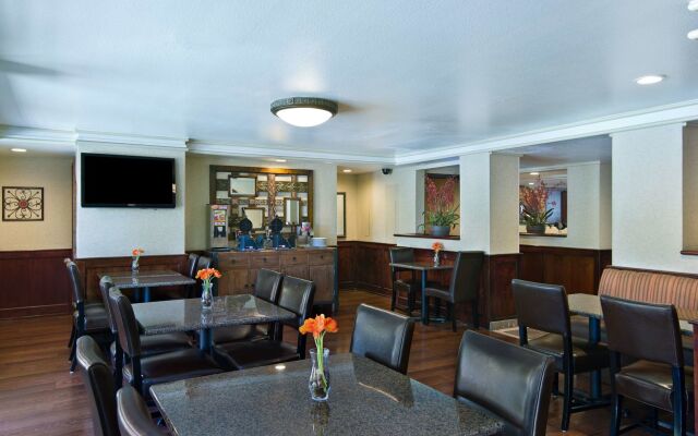 Oxnard Inn Lancaster