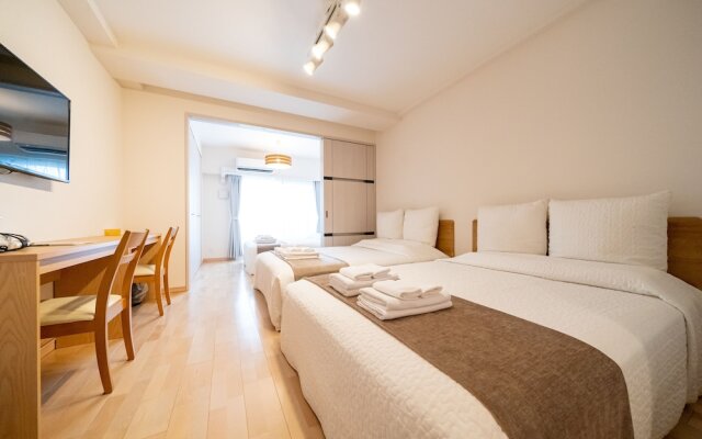 Grandouce Higashi-Shinsaibashi