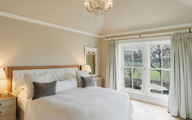 Private and Prestigious Luxury Home