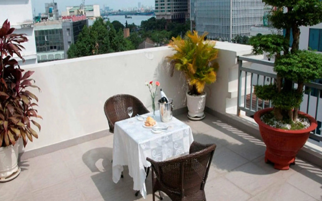 White Lotus Hotel Saigon