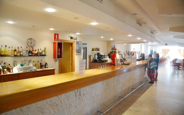 Moon Dreams Coral Beach