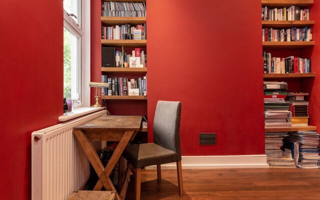 2 Bedroom Flat In Herne Hill With Garden