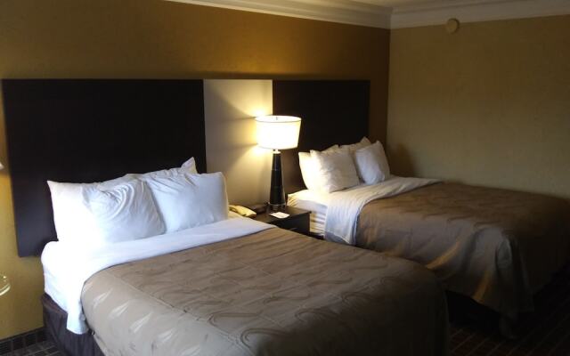 Clarion Inn & Suites Fairgrounds