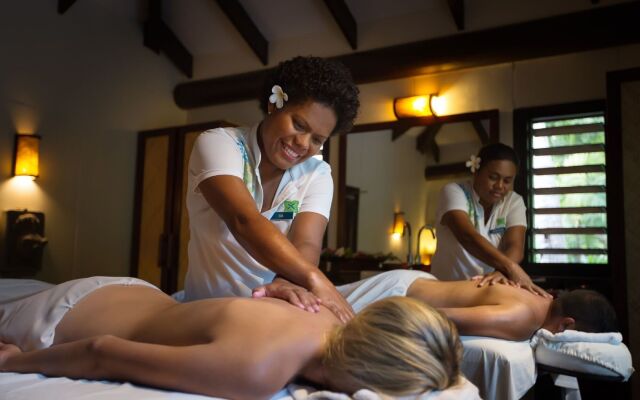 Mana Island Resort & Spa