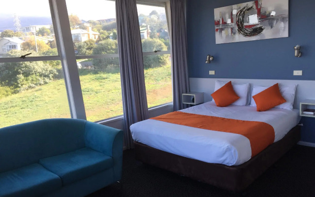 Waterfront Lodge Motel