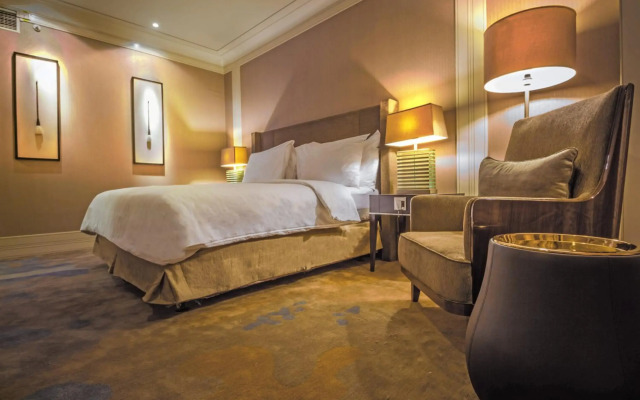 I Hotel