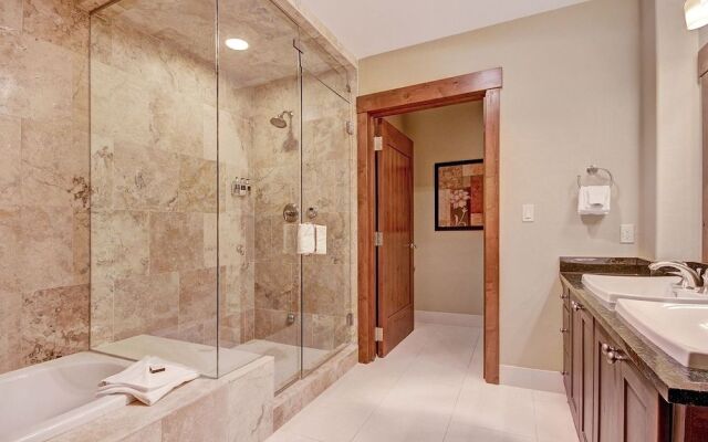 One Ski Hill Place S8501