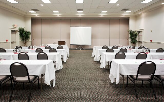 Holiday Inn Redding by IHG