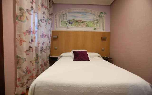 Hostal Goya Suites