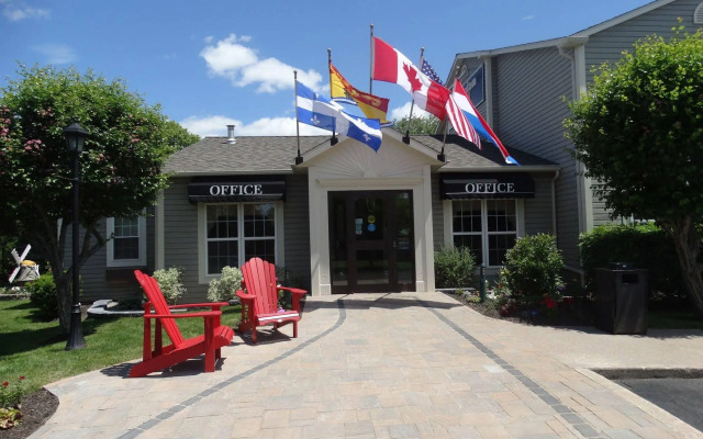 Amsterdam Inn & Suites Sussex