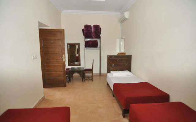 Hotel Cecil