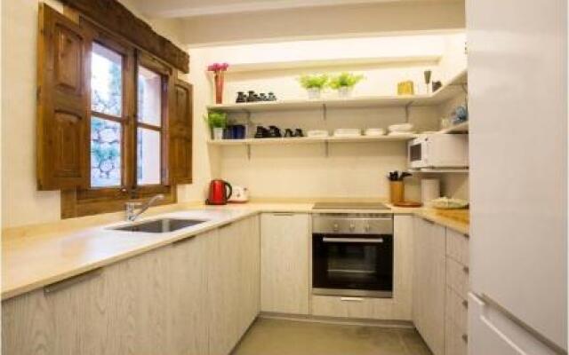 Font Fresca House