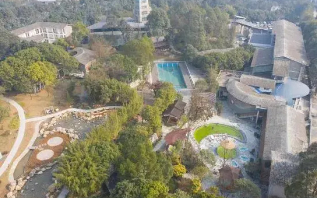 Qi Ming Xing Hot Spring Hotel