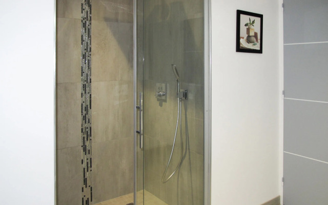 Pirou Beach (PIP402)