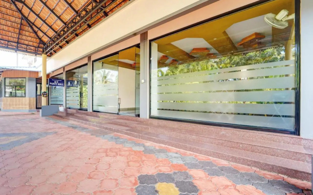 OYO Flagship 75052 Kuku Residency