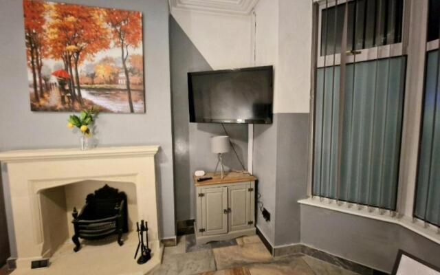 Cosy 3BD Terrace House Barrow in Furness