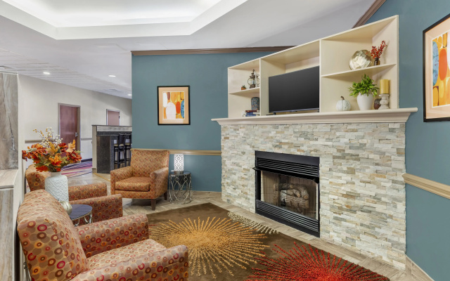 Best Western Plus Suites-Greenville