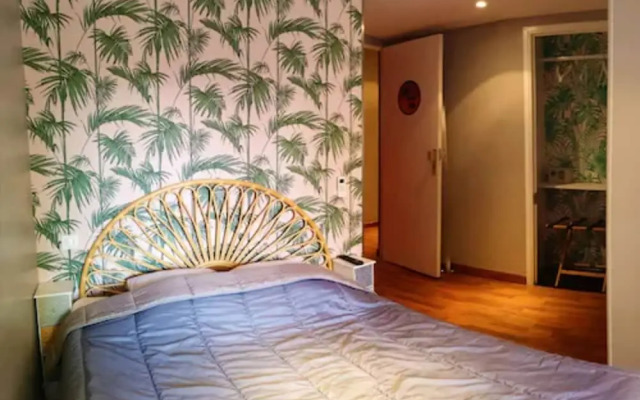 Hostel & Hotel Meyerbeer Beach
