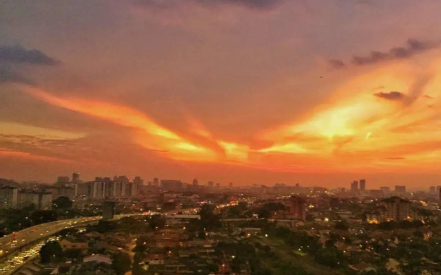 Petalz Residences Homestay By Push