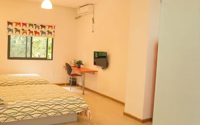 Pod Inn (Kunming Tuodong Stadium)