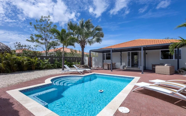 Ser na Private Retreat
