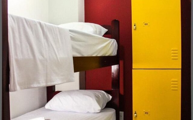 Boozers Pub & Hostel