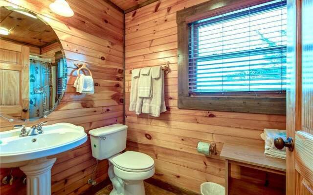 Old Hickory Lodge - Four Bedroom Cabin