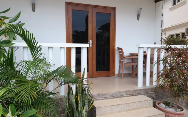La Maison Hibiscus