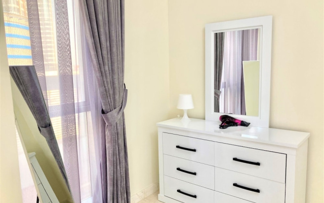 Gorgeous 1B With Balcony in Business Bay - Hotel in ดูไบ - Photo 2