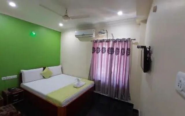 Hotel KSR Grand