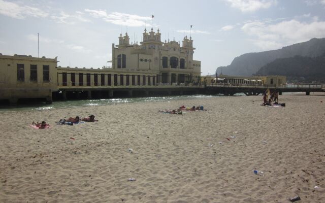 Mondello beach holiday