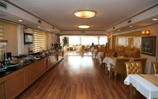 Golden Boutique Hotel