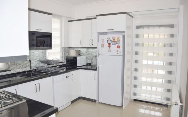 Villa Paradise by Turkish Lettings